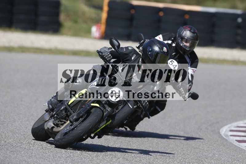 /01 02.04.2026 MAZ ADR/Gruppe gelb Gruppe gruen/54